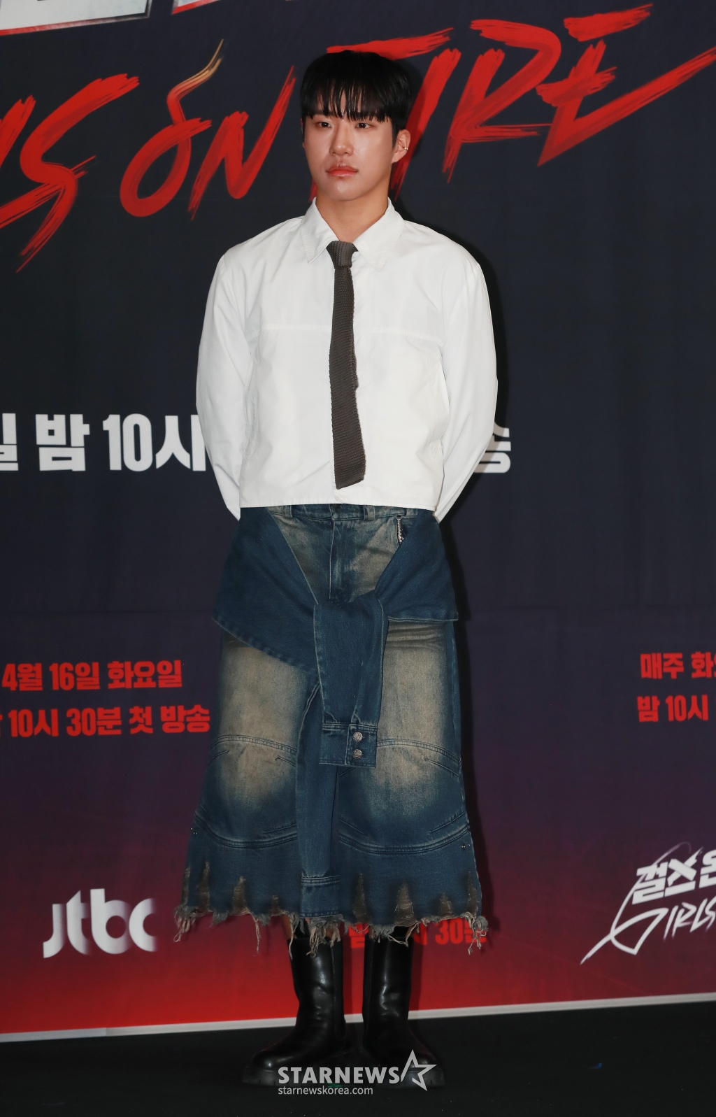 댄서 킹키가 16일 오후 서울 마포구 상암동 스탠포드호텔에서 진행된 JTBC 예능 '걸스 온 파이어' 제작발표회에 참석해 포즈를 취하고 있다. 'NEW K-POP'을 제안할 여성 보컬 그룹 결성 오디션 프로그램 '걸스 온 파이어'는 오늘(16일) 첫 방송된다. /2024.04.16 /사진=이동훈
