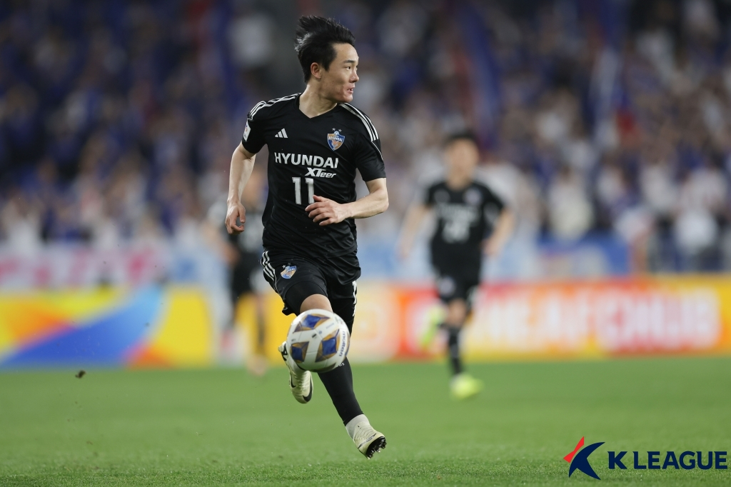 엄원상이 드리블 돌파하고 있다. /사진=한국프로축구연맹 제공