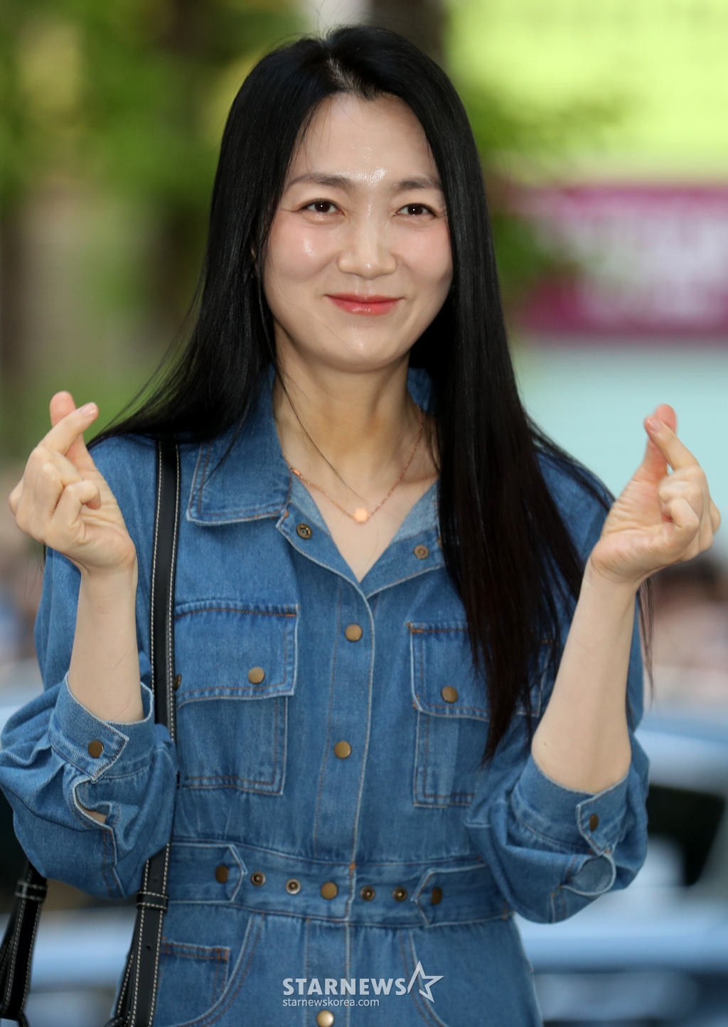 배우 김주령이 27일 오후 서울 여의도 한 음식점에서 열린 tvN 토일드라마 '눈물의 여왕' 종방연에 참석하고 있다. 2024.04.27 /사진=임성균