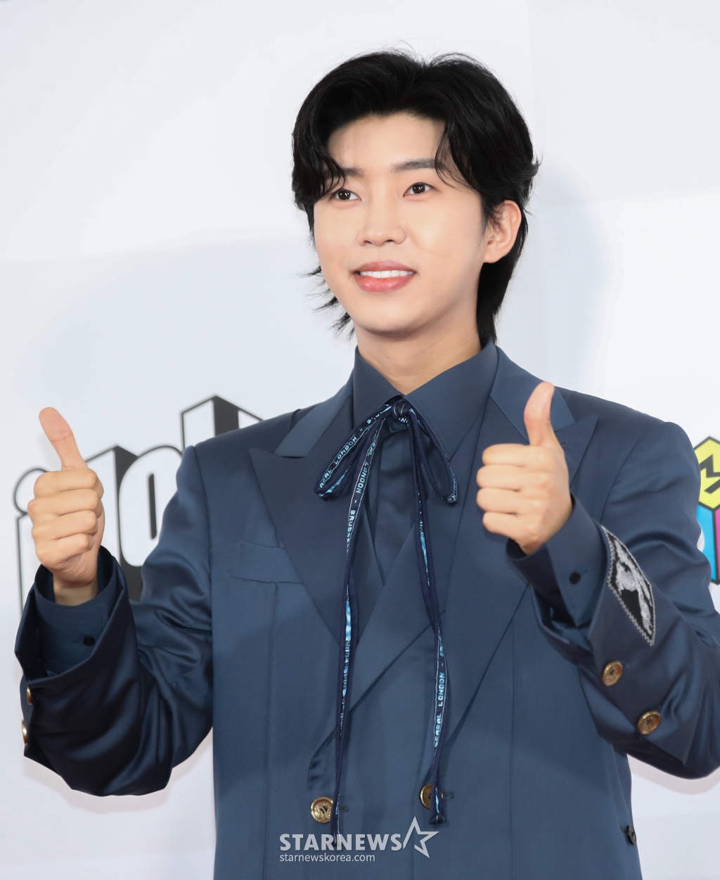(서울=뉴스1) 권현진 기자 = 가수 임영웅이 10일 오후 인천 남동구 소래로 인천남동체육관에서 열린 '2023 더팩트 뮤직 어워즈'(2023 TMA) 레드카펫 행사에 참석해 포즈를 취하고 있다. 2023.10.10/뉴스1 Copyright (C) 뉴스1. All rights reserved. 무단 전재 및 재배포, AI학습 이용 금지. /사진=(인천=뉴스1) 권현진 기자