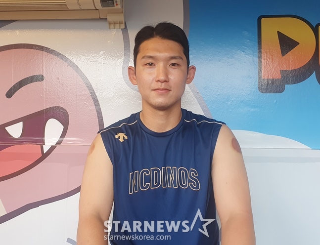 NC 서호철이 11일 취재진과 인터뷰를 하고 있다. /사진=양정웅 기자