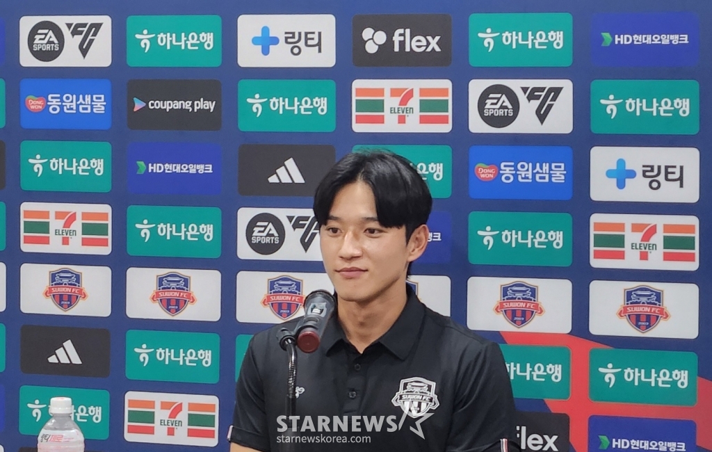 경기 후 수훈 선수 기자회견에 참석한 정승원. /사진=박건도 기자