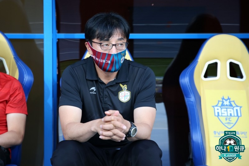 황선홍 감독. /사진=한국프로축구연맹 제공