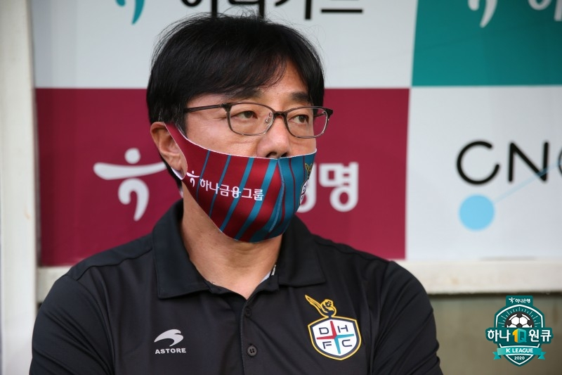 황선홍 감독. /사진=한국프로축구연맹 제공