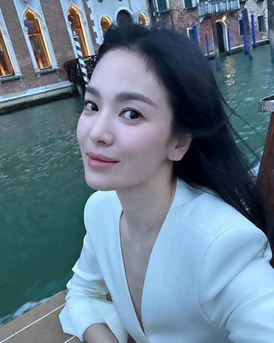 /사진=송혜교 인스타그램 캡처