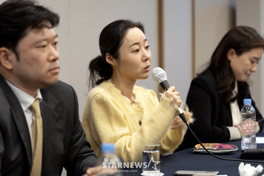 어도어 민희진 대표가 31일 오후 서울 중구 한국프레스센터 매화홀에서 긴급기자회견을 열고 같은 날 오전에 열린 어도어 임시주주총회 관련 입장을 발표하고 있다. 2024.0531 /사진=임성균