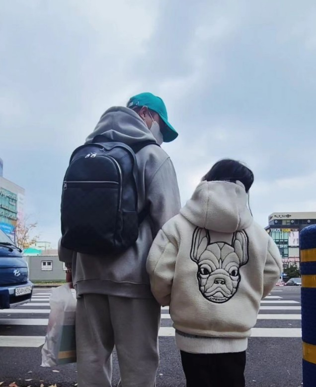 /사진=아웃사이더 SNS