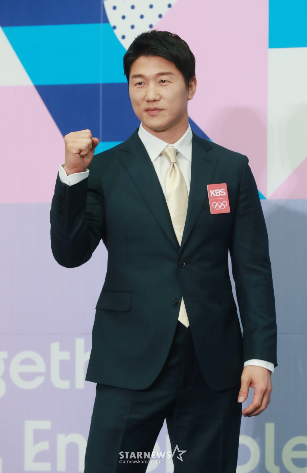 유도 전 국가대표 이원희가 26일 오전 서울 여의도 KBS에서 진행된 '2024 파리하계올림픽 KBS 방송단' 발대식에 참석해 포즈를 취하고 있다. /2024.06.26 /사진=이동훈