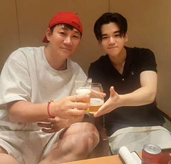 왼쪽부터 윤민수, 윤후 부자 /사진=윤민수 인스타그램
