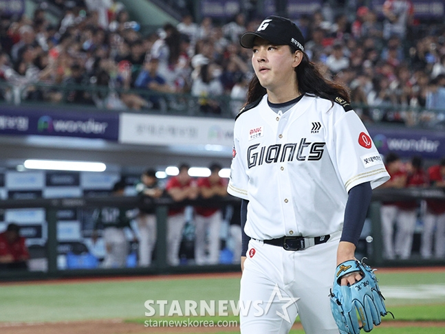 롯데 자이언츠 김원중. /사진=김진경 대기자