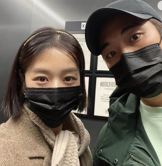 장신영 인스타그램에 남아 있는 강경준과 장신영 사진/사진=장신영