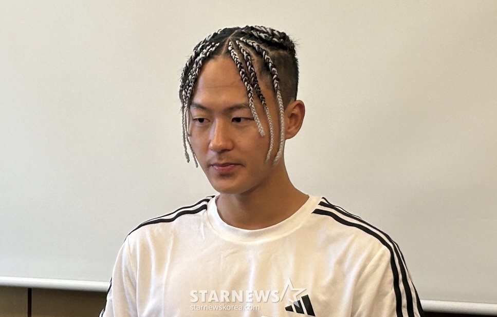 이승우가 31일 오전 서울 강서구 메이필드호텔에서 열린 팀 K리그와 토트넘의 '쿠팡플레이 시리즈' 1경기 사전 인터뷰에 취재진 질문에 답하고 있다. /사진=박재호 기자