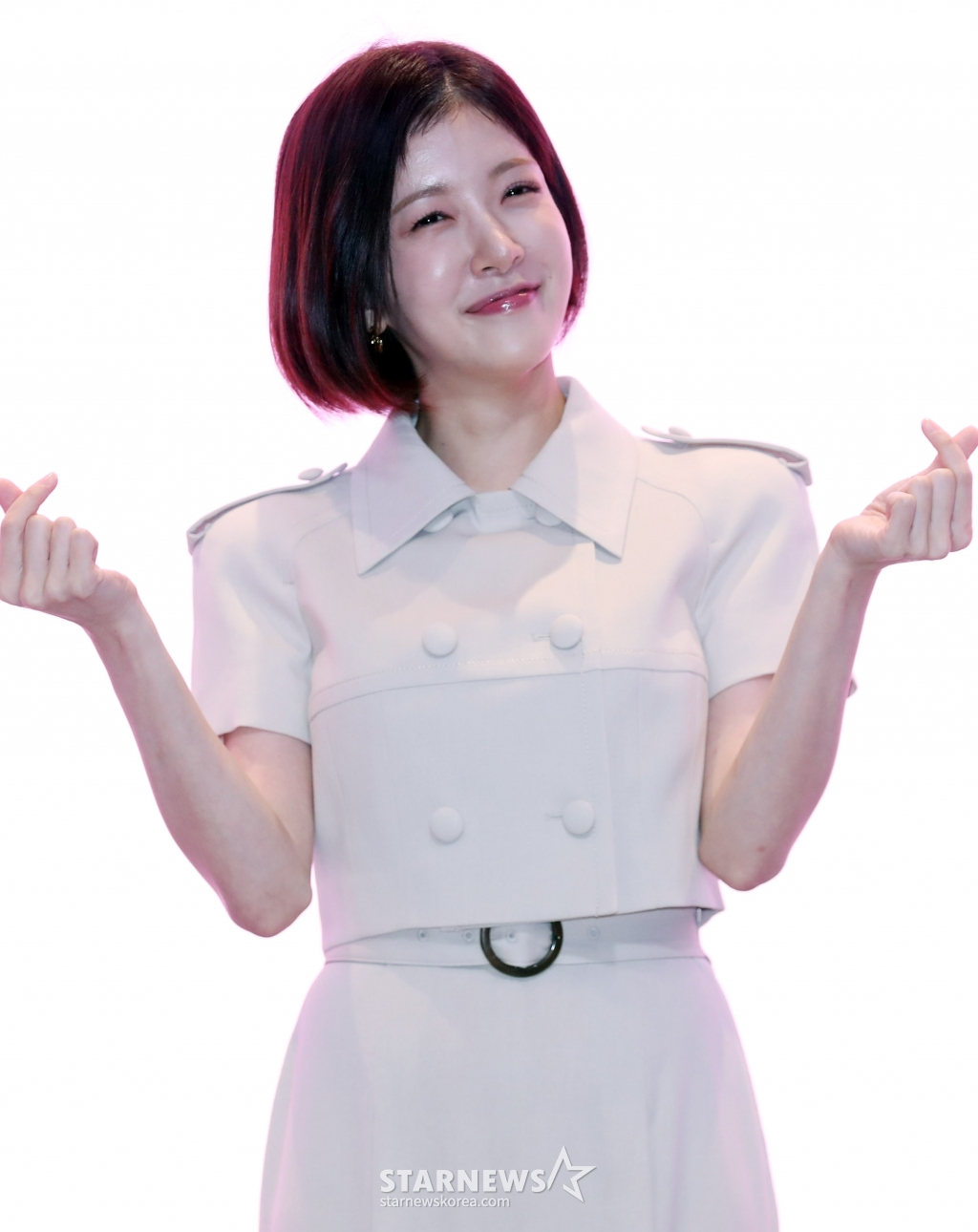 배우 정인선이 13일 오후 서울 여의도 한 호텔에서 진행된 TV CHOSUN 새 주말미니시리즈 'DNA 러버' 제작발표회에 참석해 포즈를 취하고 있다. TV CHOSUN 새 주말미니시리즈 'DNA 러버'(극본 정수미, 연출 성치욱, 제작 하이그라운드, 아이피박스미디어, 팬엔터테인먼트)는 수많은 연애를 실패한 유전자 연구원 한소진이 마침내 유전자를 통해 자신의 짝을 찾아가는 오감발동 로맨틱 코미디로 오는 17일(토) 오후 9시 10분 첫 방송 된다. 2024.08.13 /사진=임성균