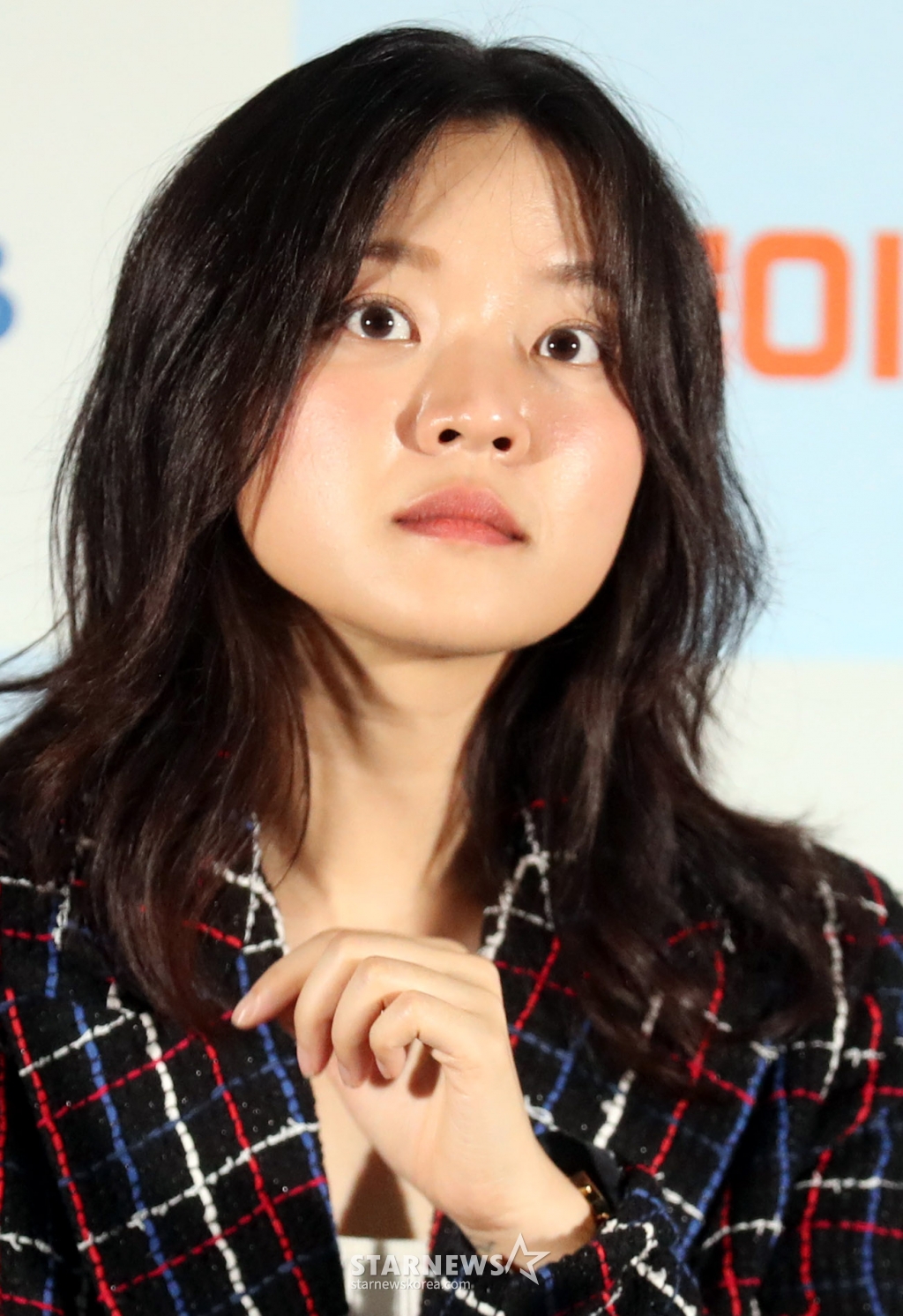 배우 고아성이 21일 오후 서울 CGV용산에서 열린 영화 '한국이싫어서' 언론시사회에 참석해 인사말을 하고 있다. 영화 ‘한국이 싫어서’는 20대 후반의 주인공이 갑자기 자신의 행복을 찾아 직장과 가족, 남자친구를 뒤로하고 홀로 뉴질랜드로 떠나는 이야기로 오는 28일 개봉 예정이다. 2024.08.21 /사진=임성균