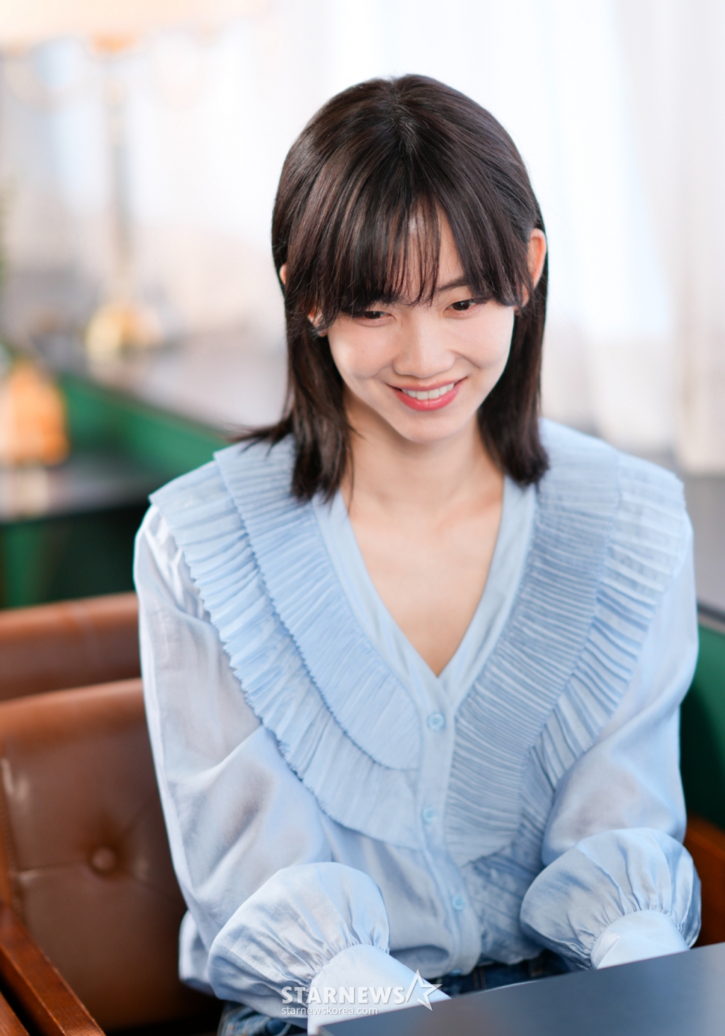 쿠팡플레이 오리지널 드라마 '새벽 2시의 신데렐라'의 배우 신현빈이 3일 오후 진행된 인터뷰를 위해 포즈를 취하고 있다. /2024.09.03 /사진=이동훈