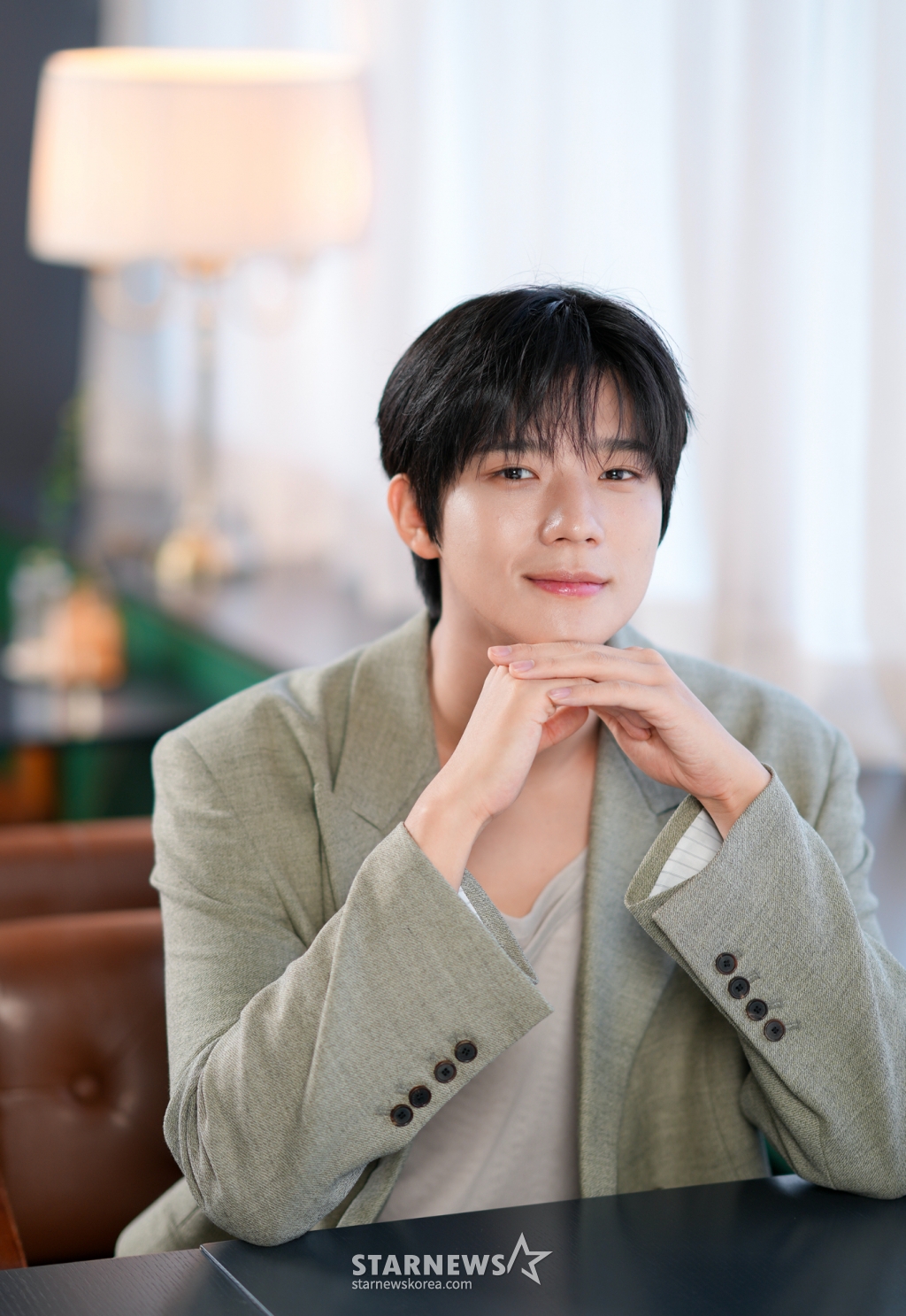 쿠팡플레이 오리지널 드라마 '새벽 2시의 신데렐라'의 배우 문상민이 3일 오후 진행된 인터뷰를 위해 포즈를 취하고 있다. /2024.09.03 /사진=이동훈