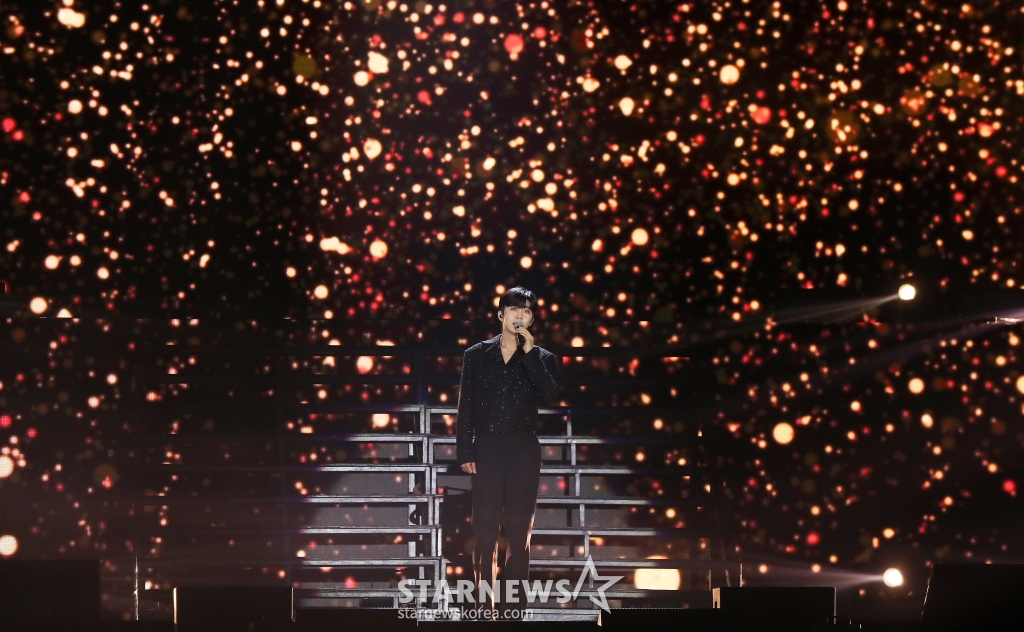 가수 임영웅이 필리핀 아레나에서 열린 '2023 아시아 아티스트 어워즈 인 필리핀'(2023 Asia Artist Awards IN THE PHILIPPINES, 이하 '2023 AAA')에서 멋진 무대를 선보이고 있다. 임영웅은 '2023 AAA'에서 AAA 대상 올해의 팬덤을 비롯해 인기상, 핫트렌드, 베스트 초이스, 페뷸러스 등 5관왕의 영광을 안았다. '2023 AAA'는 스타뉴스가 주최하고 Asia Artist Awards 조직 /사진=김창현