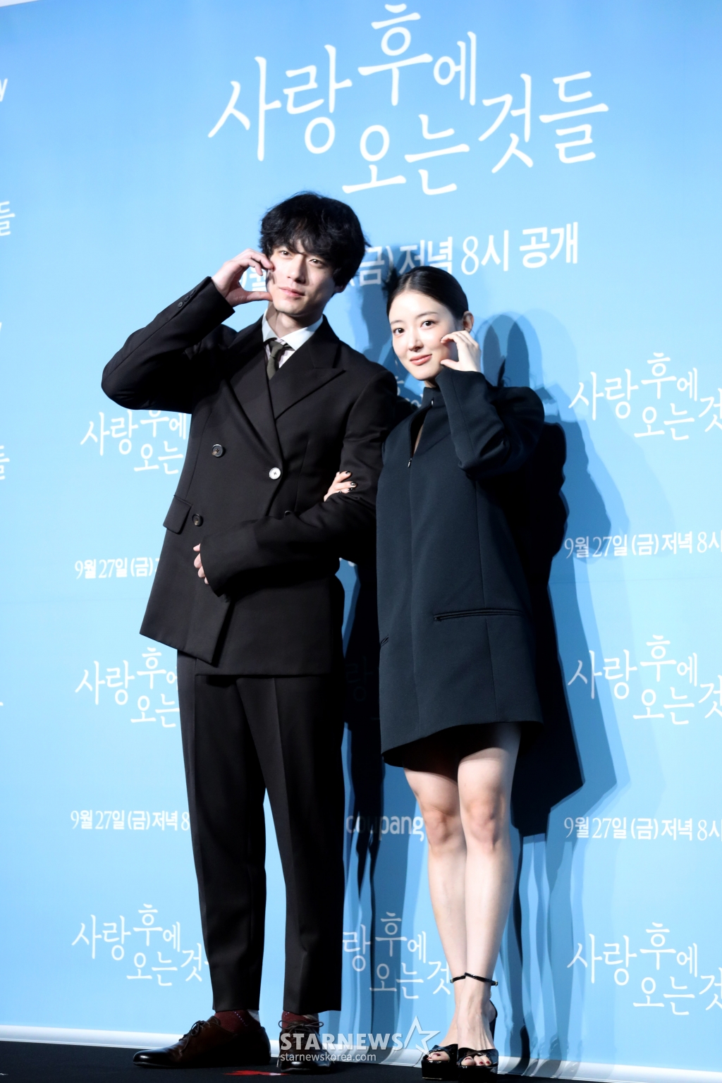 배우 사카쿠치 켄타로와 이세영이 12일 오전 서울 중구 웨스틴 조선호텔 그랜드볼룸에서 열린 쿠팡플레이 시리즈 '사랑후에 오는 것들' 제작발표회에 참석해 포즈를 취하고 있다. '사랑 후에 오는 것들' 운명 같던 사랑이 끝나고, 모든 것을 잊은 여자 ‘홍’과 후회로 가득한 남자 ‘준고’의 사랑 후 이야기를 그린 감성 멜로드라로 오는 27일 첫 방송 예정이다. 2024.09.12 /사진=임성균
