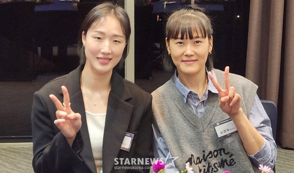 황연주(왼쪽)와 임명옥. /사진=박건도 기자