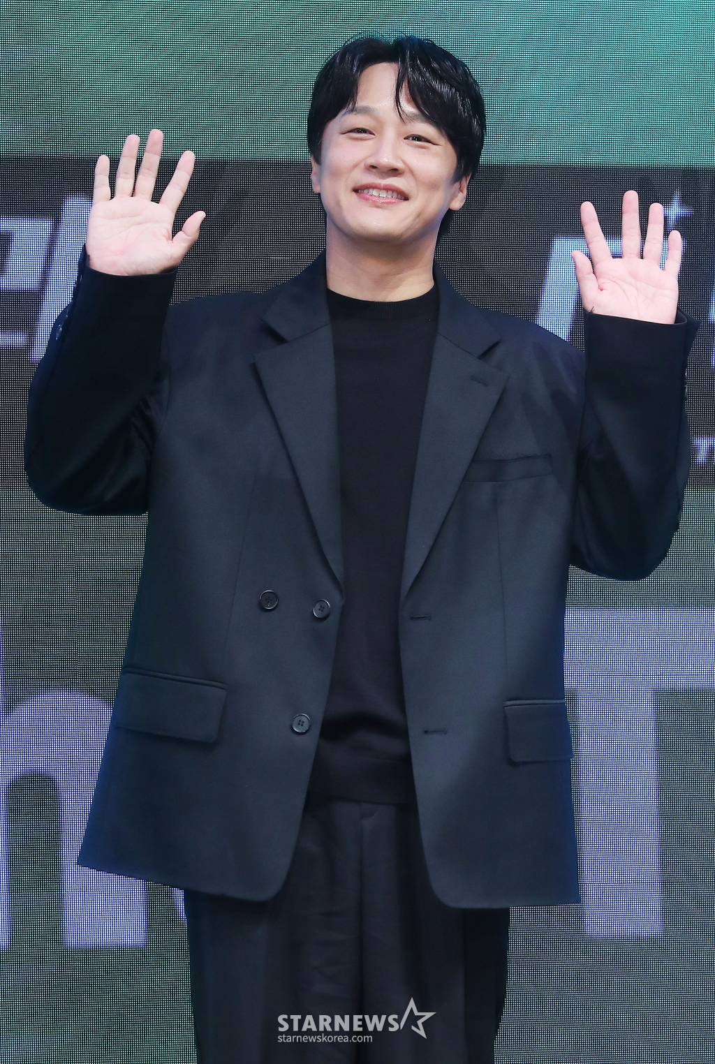 배우 차태현이 31일 오후 서울 영등포구 여의도동 KBS 아트홀에서 진행된 KBS 2TV 예능 '더 딴따라' 제작발표회에 참석해 포즈를 취하고 있다. '더 딴따라'는 노래, 춤, 연기, 예능 다 되는 딴따라 찾기 프로젝트로 원조 딴따라 박진영이 KBS와 손을 잡고 선보이는 새로운 버라이어티 오디션 프로그램. 11월 3일 첫 방송. 2024.10.31 /사진=김창현 chmt@