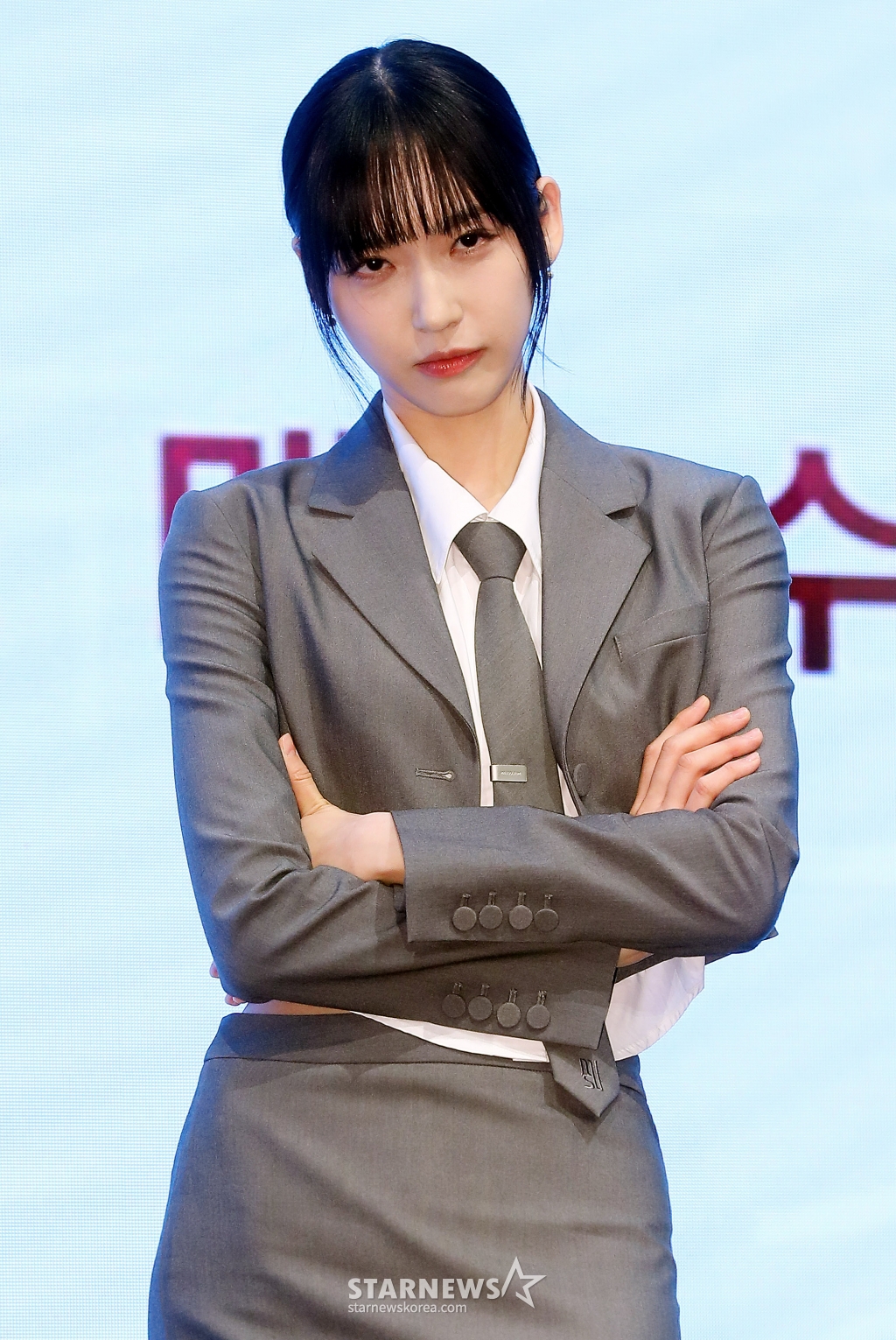 배우 한지현이 6일 오후 서울 구로구 더 세인트 웨딩에서 진행된 KBS 2TV 수목드라마 '페이스미' 제작발표회에 참석해 포즈를 취하고 있다. '페이스미'는 냉정한 성형외과 의사와 열정적인 강력계 MZ 형사가 범죄 피해자 재건 성형을 통해 사건의 진실을 쫓는 공조 추적 메디컬 드라마다. 2024.11.06 /사진=김창현 chmt@
