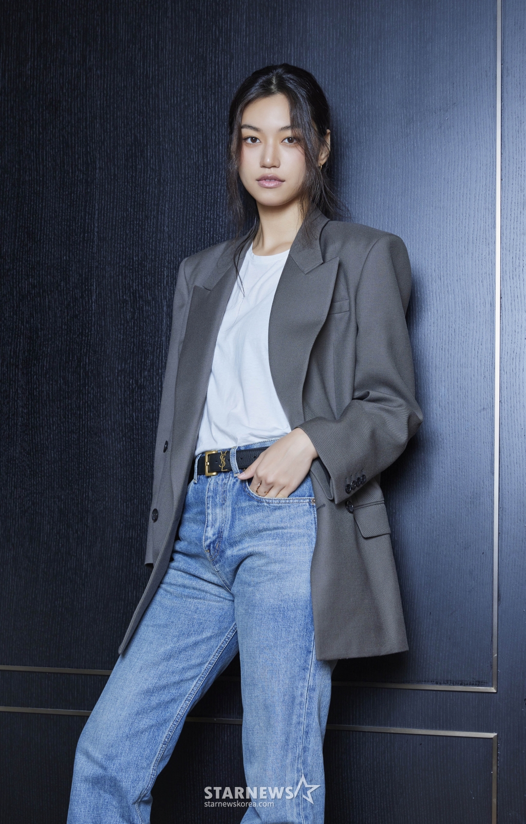 영화 '아메바 소녀들과 학교괴담: 개교기념일'의 주연배우 김도연이 1일 진행된 라운드 인터뷰를 위해 포즈를 취하고 있다. /사진제공=스튜디오 산타클로스엔터테인먼트 2024.11.01 /사진=이동훈 photoguy@