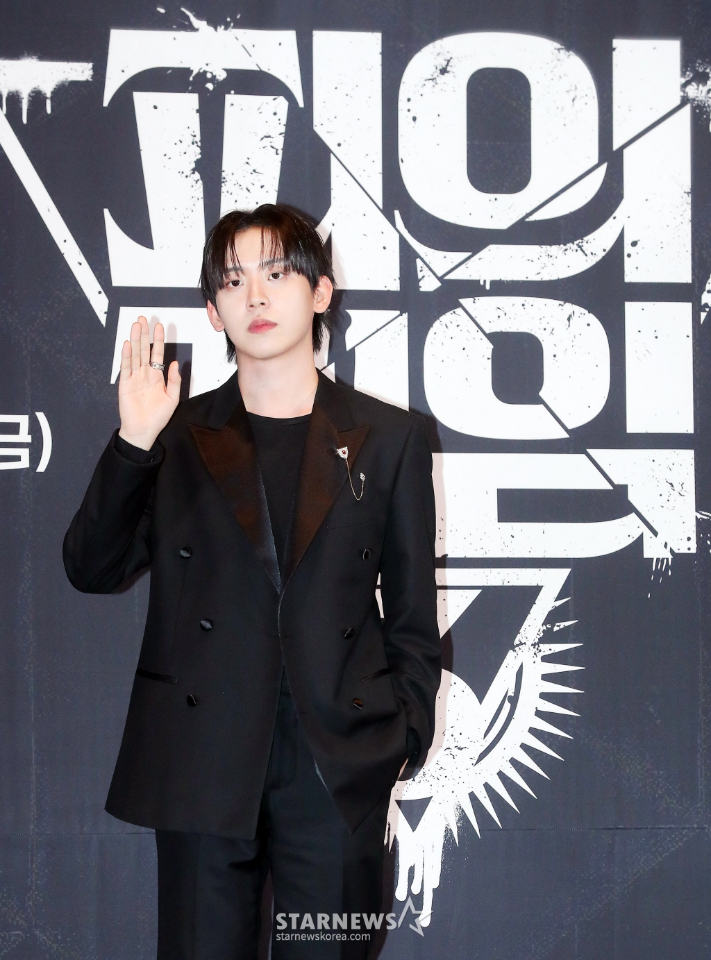 방송인 허성범이 12일 오후 서울 성동구 메가박스 성수에서 진행된 웨이브 오리지널 '피의 게임 시즌3' 제작발표회에 참석해 포즈를 취하고 있다. '피의 게임3'는 서바이벌 레전드들과 신예들이 지킬 것인가, 뺏을 것인가를 두고 벌이는 생존지능 서바이벌. 오는 15일 공개. 2024.11.12 /사진=김창현 chmt@