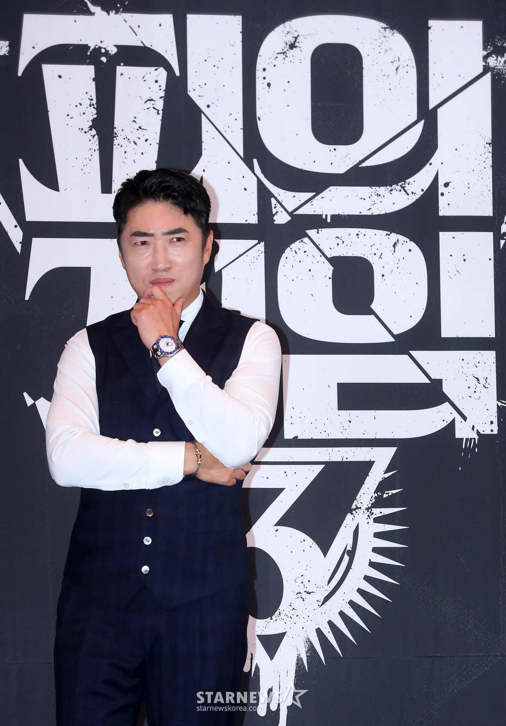 코미디언 장동민이 12일 오후 서울 성동구 메가박스 성수에서 진행된 웨이브 오리지널 '피의 게임 시즌3' 제작발표회에 참석해 포즈를 취하고 있다. '피의 게임3'는 서바이벌 레전드들과 신예들이 지킬 것인가, 뺏을 것인가를 두고 벌이는 생존지능 서바이벌. 오는 15일 공개. 2024.11.12 /사진=김창현 chmt@