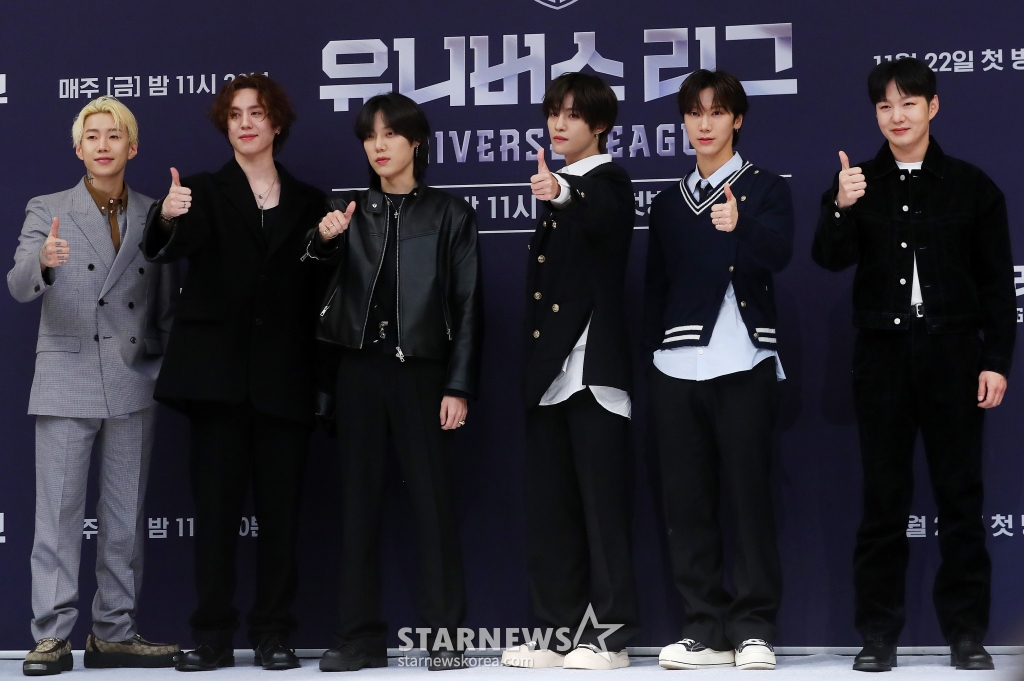 가수 박재범, 유겸, 프로듀서 엘 캐피탄, 웨이션 브이 양양, 텐, 가수 이창섭이 19일 오전 서울 양천구 목동 SBS사옥에서 진행된 글로벌 보이 그룹 오디션 프로그램 '유니버스 리그' 제작발표회에 참석해 포즈를 취하고 있다. '유니버스 리그'는 단 하나의 프리즘 컵을 차지하기 위해 경쟁하는 리그전 형식의 오디션이다. 2024.11.19 /사진=김창현 chmt@
