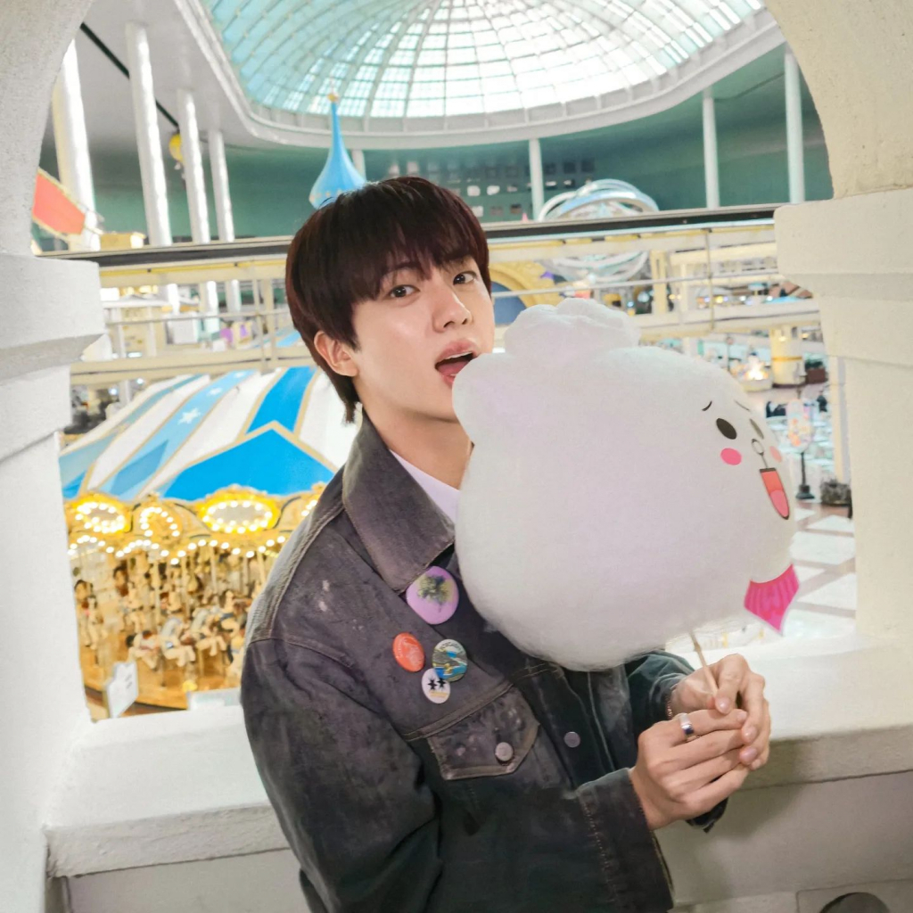 /사진=방탄소년단 진 SNS