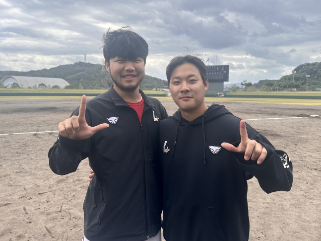 박시후(왼쪽)와 최준우. /사진=SSG 랜더스 제공