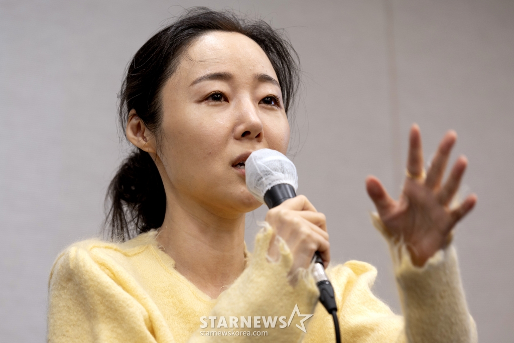 어도어 민희진 대표가 31일 오후 서울 중구 한국프레스센터 매화홀에서 긴급기자회견을 열고 같은 날 오전에 열린 어도어 임시주주총회 관련 입장을 발표하고 있다. 2024.0531 /사진=임성균