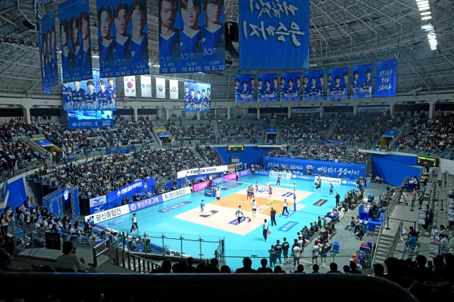 V리그 남자부 우리카드와 GS칼텍스의 홈 구장 장충체육관. /사진=한국배구연맹 제공