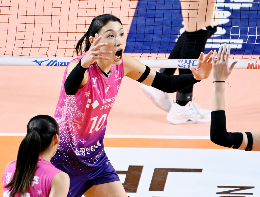 득점 후 포효하는 김연경. /사진=한국배구연맹(KOVO) 제공