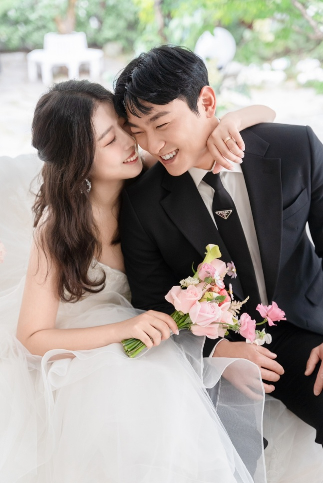 김태진-홍나현 커플. /사진=키움 히어로즈 제공