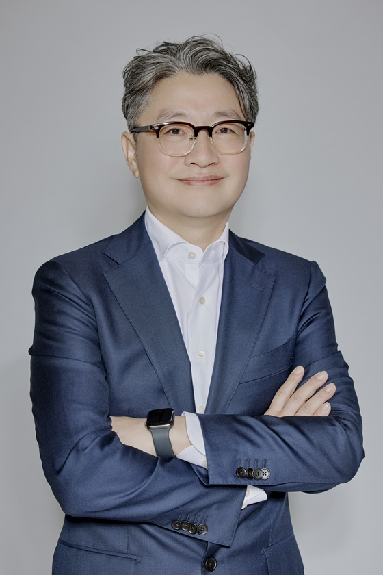 '가족계획' 크리에이터 및 작가 김정민