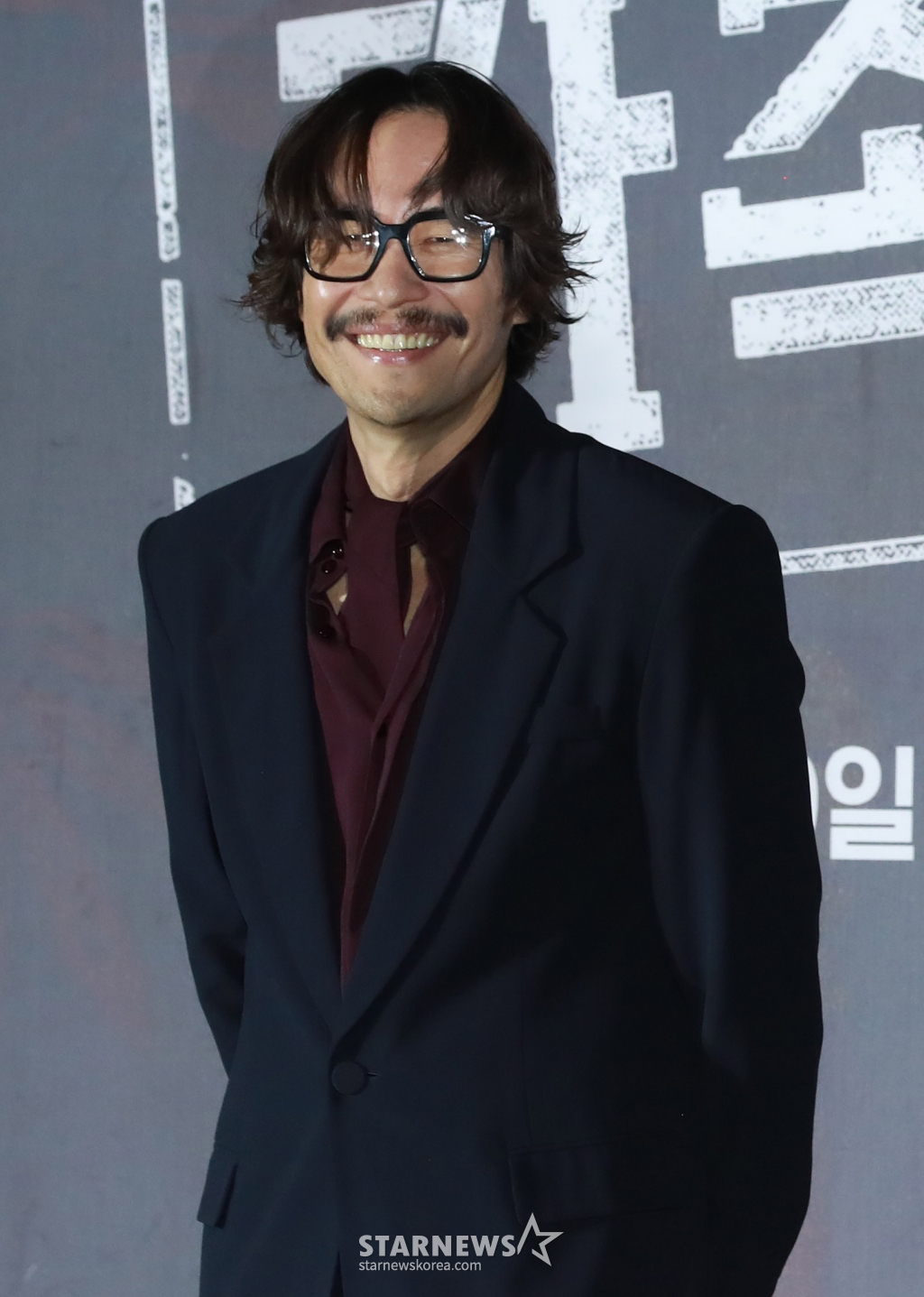 배우 류승범이 26일 오후 서울 몬드리안 이태원 호텔에서 진행된 쿠팡플레이 오리저널 시리즈 '가족계획' 제작발표회에 참석해 포즈를 취하고 있다.  기억을 자유자재로 편집할 수 있는 특수한 능력을 가진 엄마가 가족들과 합심하여 악당들에게 지옥을 선사하는 이야기 '가족계획'은 오는 29일 공개된다. /2024.11.26 /사진=이동훈 photoguy@