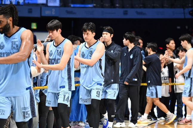 소노 선수단. /사진=KBL 제공