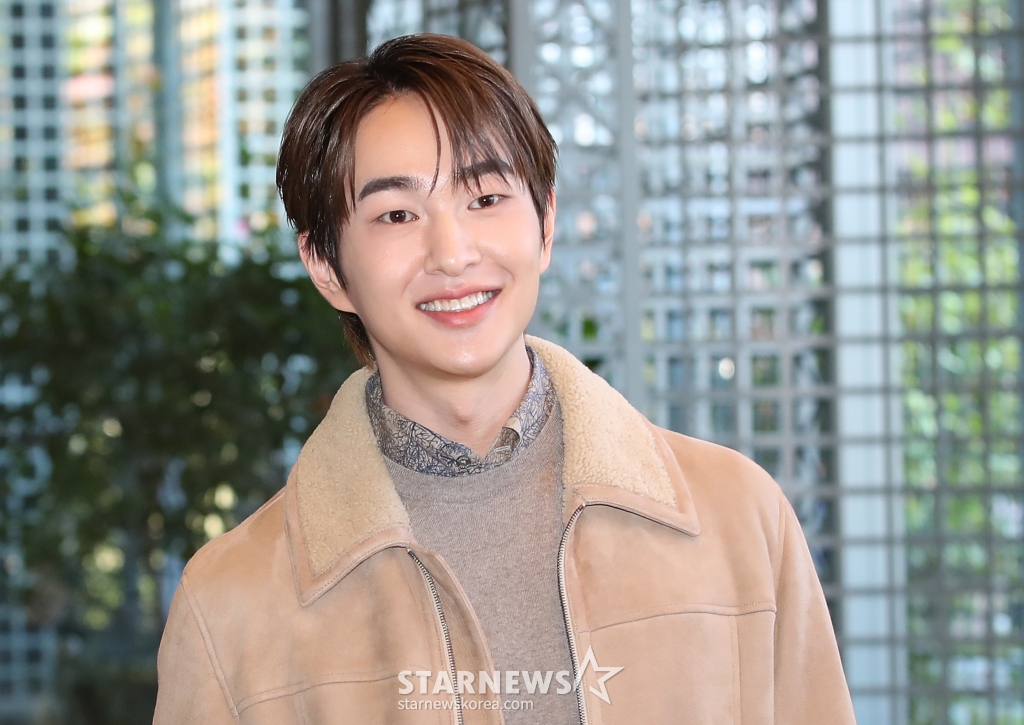 (서울=뉴스1) 권현진 기자 = 샤이니 온유가 24일 서울 강남구 현대백화점 압구정 본점에서 열린 한 패션 브랜드 포토행사에 참석하고 있다. 2024.9.24/뉴스1 Copyright (C) 뉴스1. All rights reserved. 무단 전재 및 재배포, AI학습 이용 금지. /사진=(서울=뉴스1) 권현진 기자