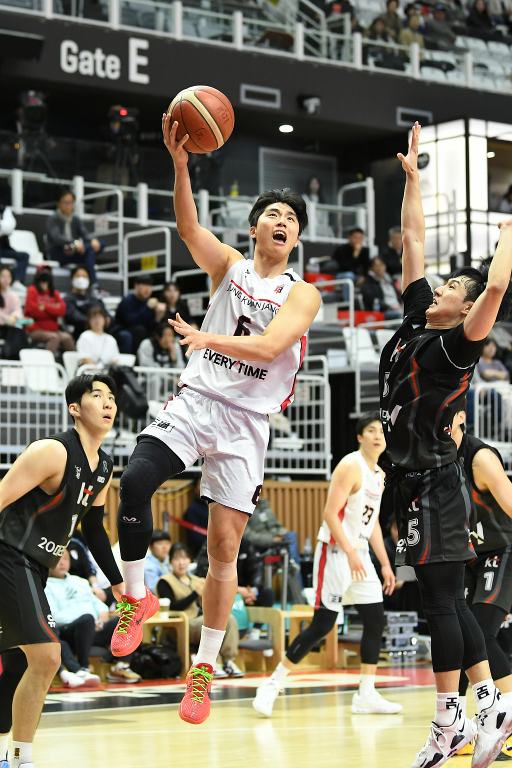 박지훈(가운데). /사진=KBL 제공