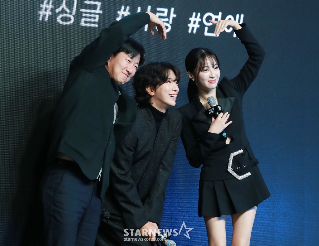 이정섭 감독, 배우 윤현민, 정혜성이 14일 오전 서울 강남구 GB성암아트홀에서 진행된 숏폼 콘텐츠 펄스픽 미디어데이에 참석해 포즈를 취하고 있다. /2025.01.14 /사진=이동훈 photoguy@