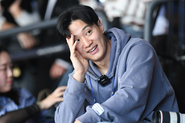 KCC 허웅이 18일 오후 부산 수영구 밀락더마켓에서 열린 2024~2025 KCC 프로농구 올스타전 사전행사에 참석했다. /사진=KBL 제공