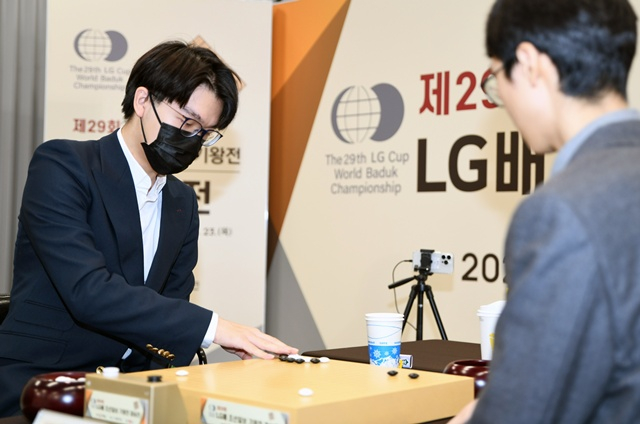 커제(왼쪽). /사진=한국기원 제공