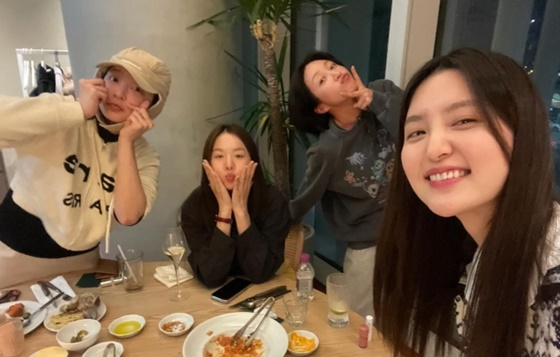 EXID 혜린(왼쪽부터), 솔지, 하니, 정화/사진=솔지