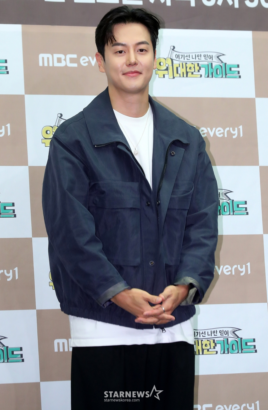 여행 크리에이터 채코제가 18일 오후 서울 마포구 상암동 스탠포드 서울에서 진행된 MBC 에브리원 예능 '위대한 가이드' 제작발표회에 참석해 포즈를 취하고 있다. '위대한 가이드'는 한국 거주 N년차 대한외국인이 가이드가 되어, 모국을 방문하는 여행자들과 현지인만이 아는 스팟들로 떠나는 현지인 '착붙' 여행 리얼리티 프로그램이다. 신현준, 고규필, 효정, 이시우, 피터 빈트가 영국으로 함께 여행을 다녀왔다. 오는 18일 첫 방송. 2024.03.18 /사진=김창현