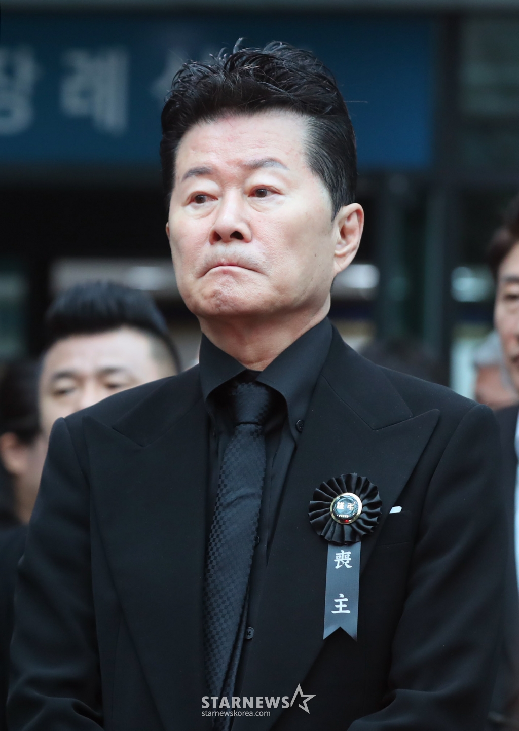 [서울=뉴시스] 김혜진 기자 = 가수 태진아가 18일 오전 서울 송파구 아산병원 장례식장에서 엄수된 고(故) 가수 현철(본명 강상수)의 발인에 참석해 있다. 현철은 오랜 투병 생활 끝에 15일 세상을 떠났다. 2024.07.18. jini@newsis.com /사진=김혜진