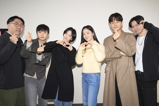 '검은 수녀들' 손익분기점 돌파 / 사진=NEW