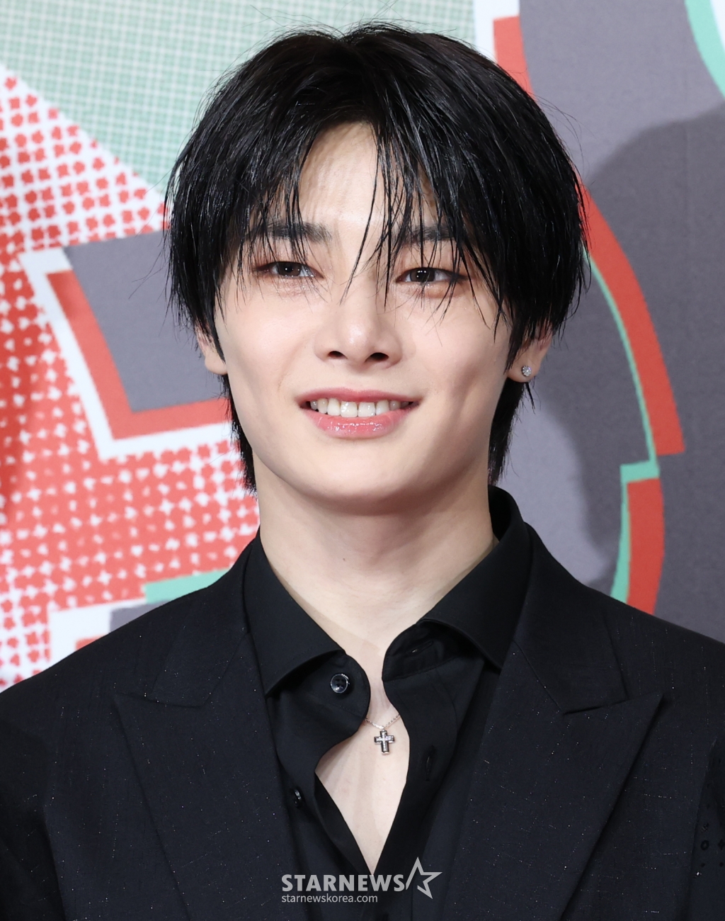 (인천=뉴스1) 권현진 기자 = 스트레이 키즈 아이엔이 크리스마스인 25일 인천 인스파이어 아레나에서 열린 ‘2024 SBS 가요대전’(이하 ‘가요대전’) 레드카펫 행사에 참석해 포즈를 취하고 있다. 2024.12.25/뉴스1 Copyright (C) 뉴스1. All rights reserved. 무단 전재 및 재배포, AI학습 이용 금지. /사진=(인천=뉴스1) 권현진 기자