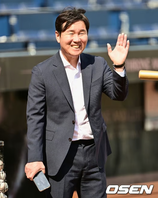 해설위원으로 활약하던 때의 류지현 감독.