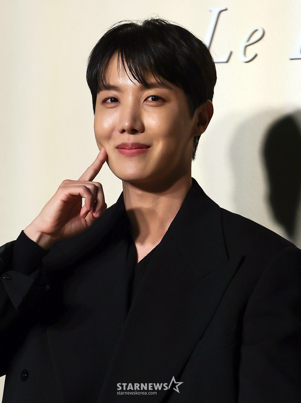 방탄소년단(BTS) 제이홉 /사진=(서울=뉴스1) 김진환 기자